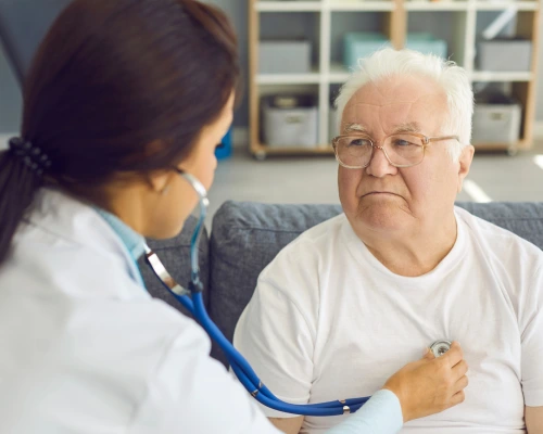 Visite mediche specialistiche a domicilio per anziani